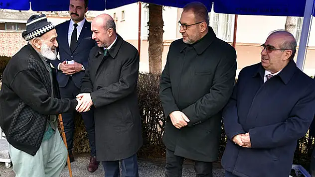 Başkan Pekyatırmacı Akabe Camisi'nde vatandaşlarla buluştu