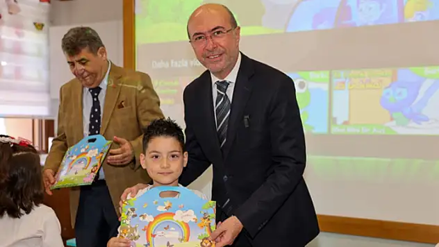 Başkan Pekyatırmacı, çocukların karne sevincine ortak oldu