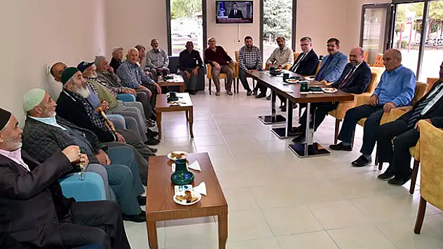 Başkan Pekyatırmacı'dan Akşemsettin Emekli Lokaline ziyaret