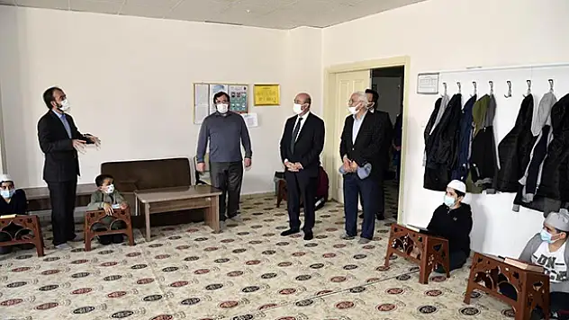 Başkan Pekyatırmacı'dan hafız adaylarına ziyaret