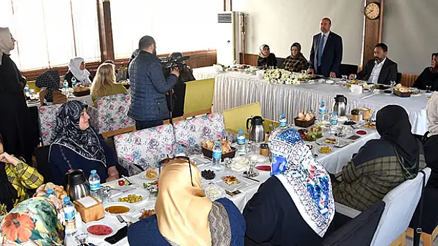 Başkan Pekyatırmacı'dan kadın meclisi müjdesi