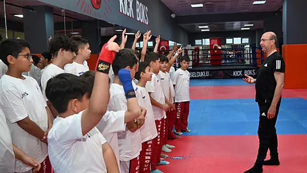 Başkan Pekyatırmacı'dan Yaz Spor Okullarına ziyaret