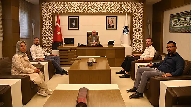 Başkan Pekyatırmacı Halk Günü'nde vatandaşları dinledi
