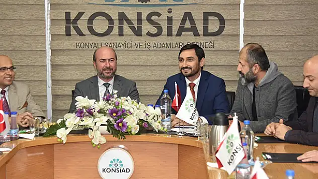 Başkan Pekyatırmacı iş adamlarıyla bir araya geldi