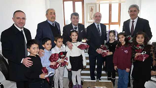 Başkan Pekyatırmacı karne heyecanına ortak oldu