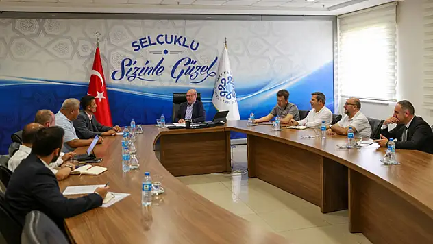 Başkan Pekyatırmacı, mahalle muhtarlarıyla görüşmelerini tamamladı 