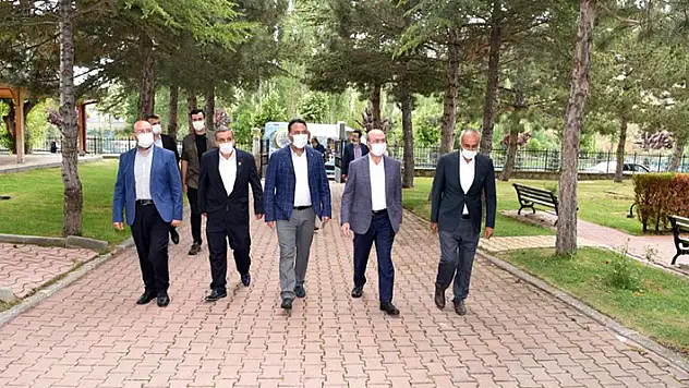 Başkan Pekyatırmacı mahalle ziyaretlerini dış mahallelerde sürdürüyor
