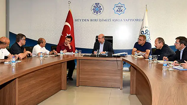 Başkan Pekyatırmacı muhtarlarla bir araya geldi