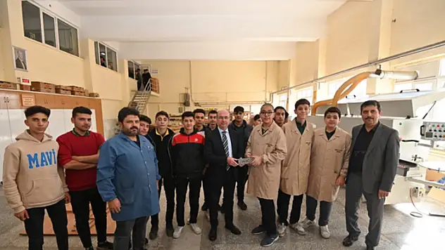 Başkan Pekyatırmacı öğrencilerle bir araya geldi