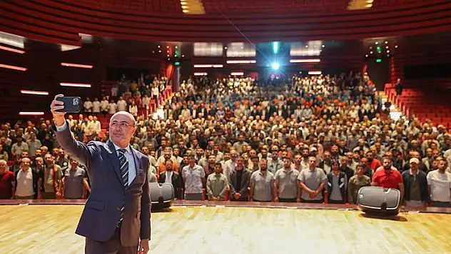 Başkan Pekyatırmacı, 'Selçuklu Aile Bayramlaşması' programında personelle bir araya geldi