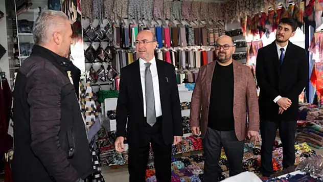 Başkan Pekyatırmacı, Tekstil Pazarı  esnafını ziyaret etti 