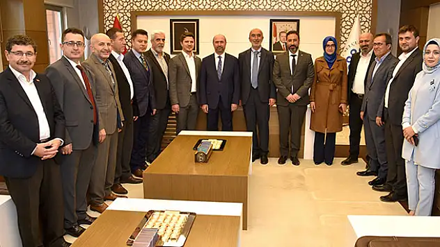 Başkan Pekyatırmacı'ya tebrik ziyareti