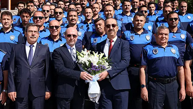Başkan Pekyatırmacı zabıta personelini kutladı