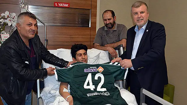 Başkan Şan'dan yaralanan Konyaspor taraftarına ziyaret
