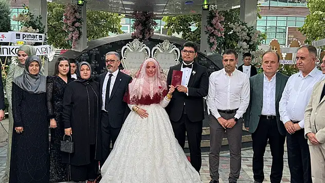 Başkan Tekeli'nin mutlu günü