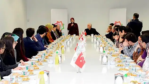 Başkan Toru Öğrenci Liderleriyle Buluştu