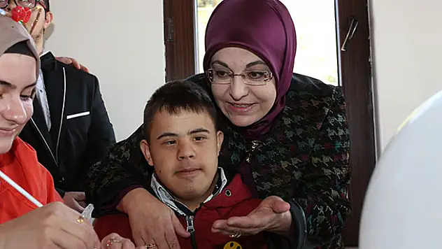 Başkan Toru, özel çocukları ve ailelerini ağırladı