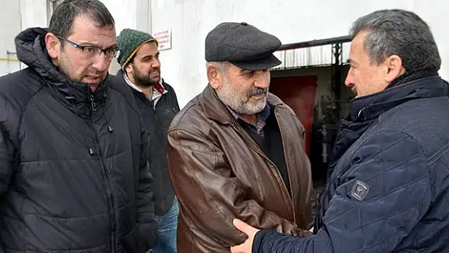 Başkan Tutal'dan zarar gören esnafa geçmiş olsun ziyareti