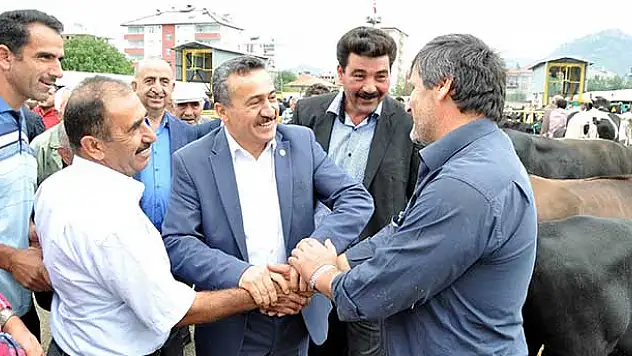 Başkan Tutal, Hayvan Pazarı Açılışına Katıldı
