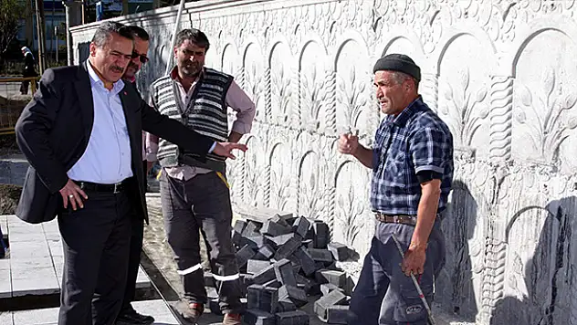 Başkan Tutal : 'Kent Meydanı Büyük Eksiklikti'