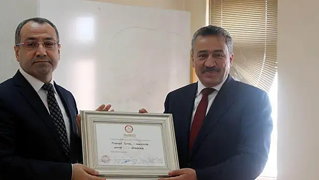 Başkan Tutal, mazbatasını aldı