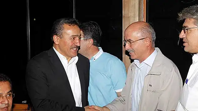 Başkan Tutal, Okul Müdürleriyle Bir Araya Geldi