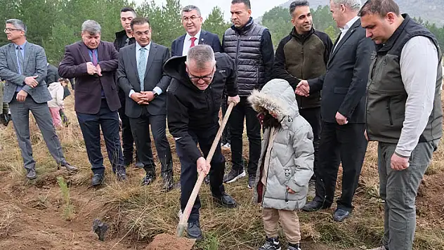 Başkan Ustaoğlu, miniklerle geleceğe nefes oldu