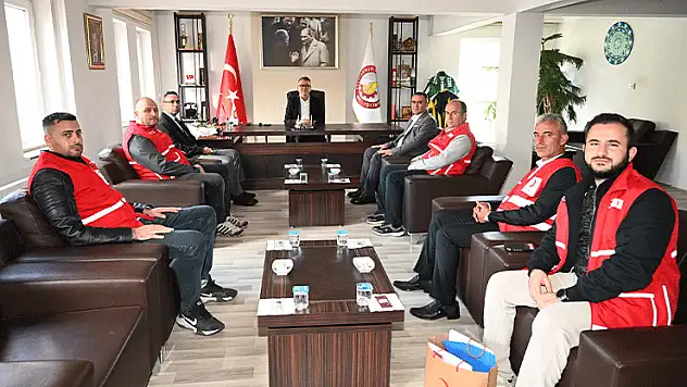 Başkan Ustaoğlu'na teşekkür ziyareti
