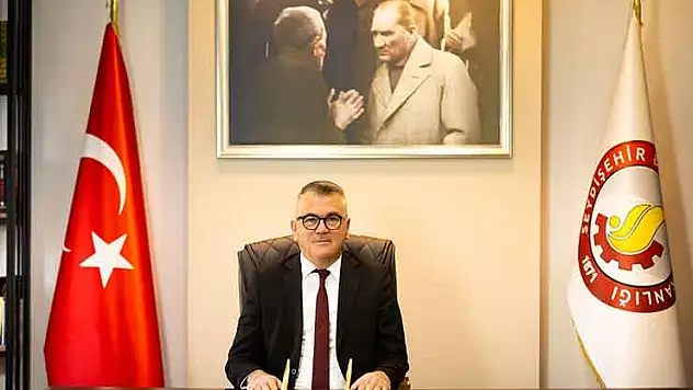 Başkan Ustaoğlu'ndan 14 Mart Tıp Bayramı mesajı