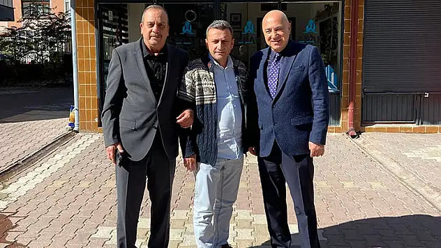 Başkan, üyelerini yalnız bırakmıyor