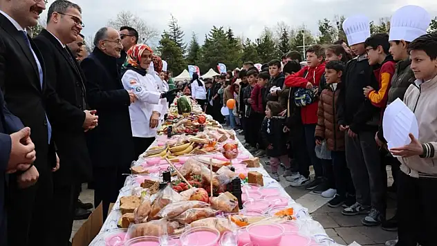 Başkandan 42 metrelik sofraya davet