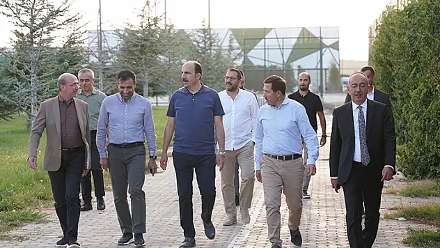 Başkanlar tesislerde buluştu
