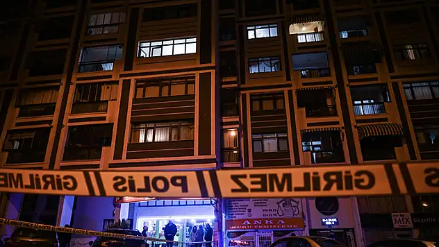 Başkentte 7 katlı apartmanda meydana gelen patlamada bir kişi yaralandı
