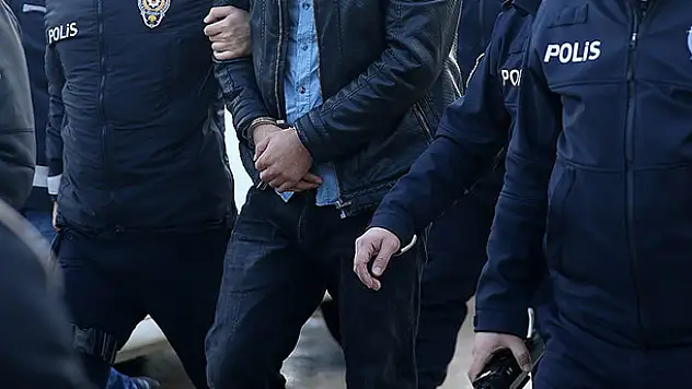 Başkentte 9 sağlık çalışanı için FETÖ'den gözaltı kararı