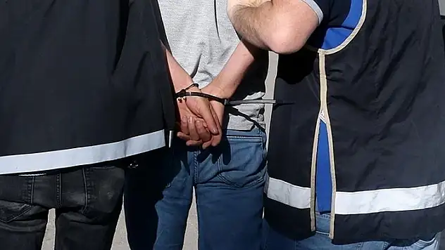 Başkentte farklı suçlardan aranan 1171 kişi yakalandı

