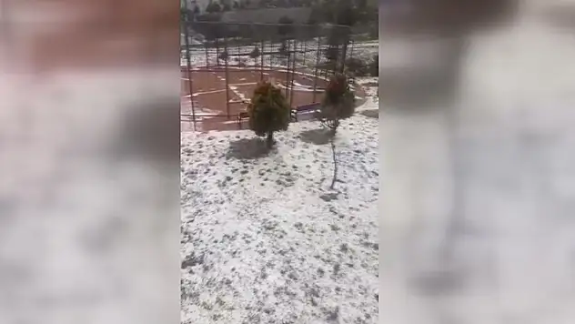 Başkentte sağanak ve dolu etkili oldu
