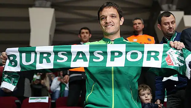 Batalla resmen Bursaspor'da