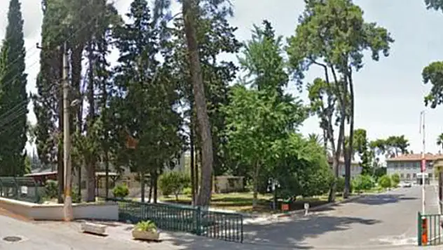Batı Akdeniz Tarımsal Araştırma Enstitüsü Müdürlüğünden meyve satışı
