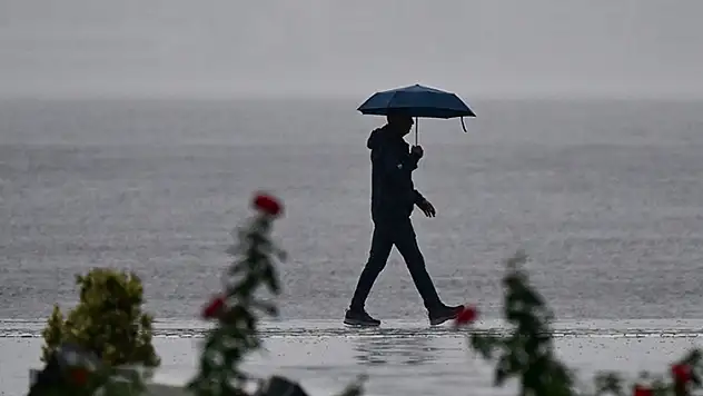 Batı Karadeniz ve Marmara'nın kuzeybatısında sağanak, Doğu Akdeniz'de fırtına bekleniyor
