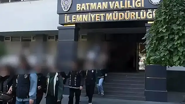 Batman  7 ilde yasa dışı bahis ve sanal kumar operasyonu 3 tutuklama