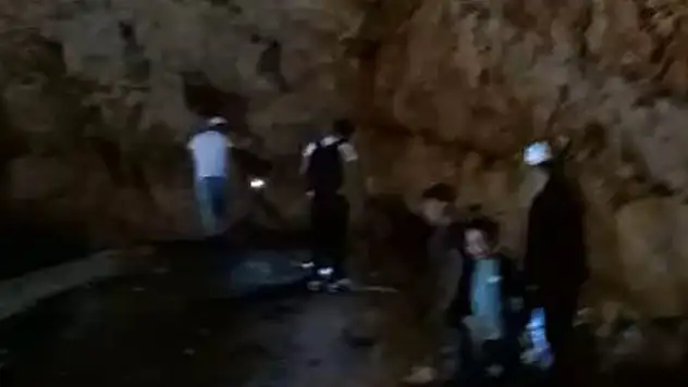 Bayburt'ta, buz mağarasında 80 metreden düşüp öldü! O anlar kamerada

