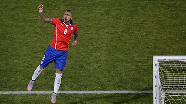Bayern Münih, Vidal ile anlaştı