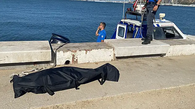 Bayraklı Sahili'nde erkek cesedi bulundu