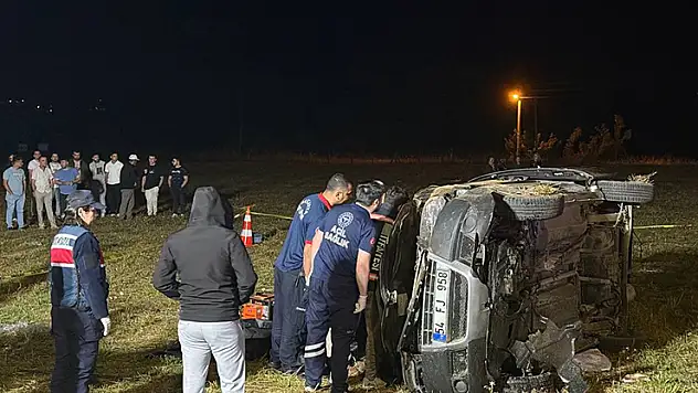 Bayram arifesinde acı kaza: Karı-kocayı ölüm ayırdı