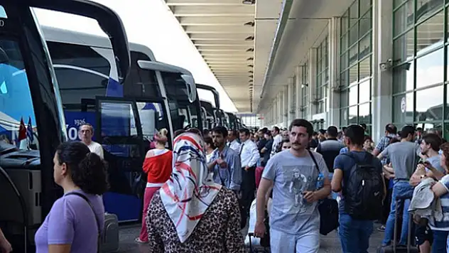 Bayram öncesi otobüs biletleri tükendi