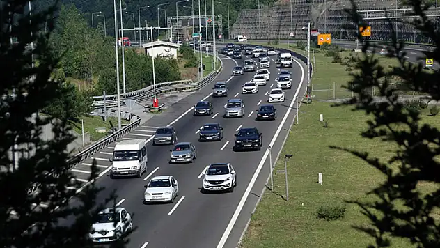 Bayram tatilinde yol hipnozuna dikkat!
