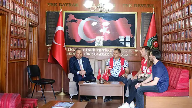 Bayramda 50 şehit ve gazi çocuğu sevindirildi