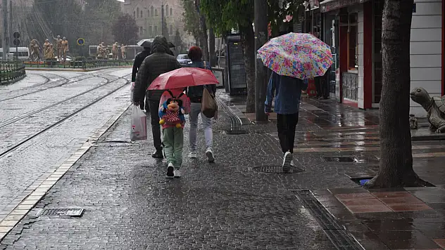 Bayramda sağanak yağmur etkili oldu
