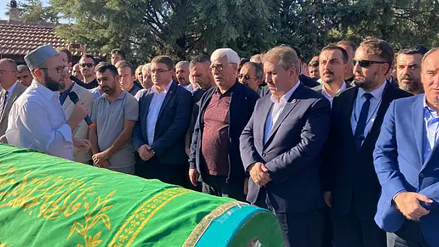 BBP Genel Başkanı Destici, Konya'da cenaze törenine katıldı
