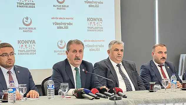 BBP Genel Başkanı Destici, Konya'da gazetecilerle bir araya geldi
